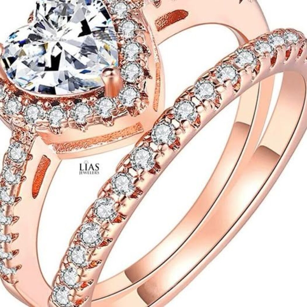 New 18k rose gold wedding ring set